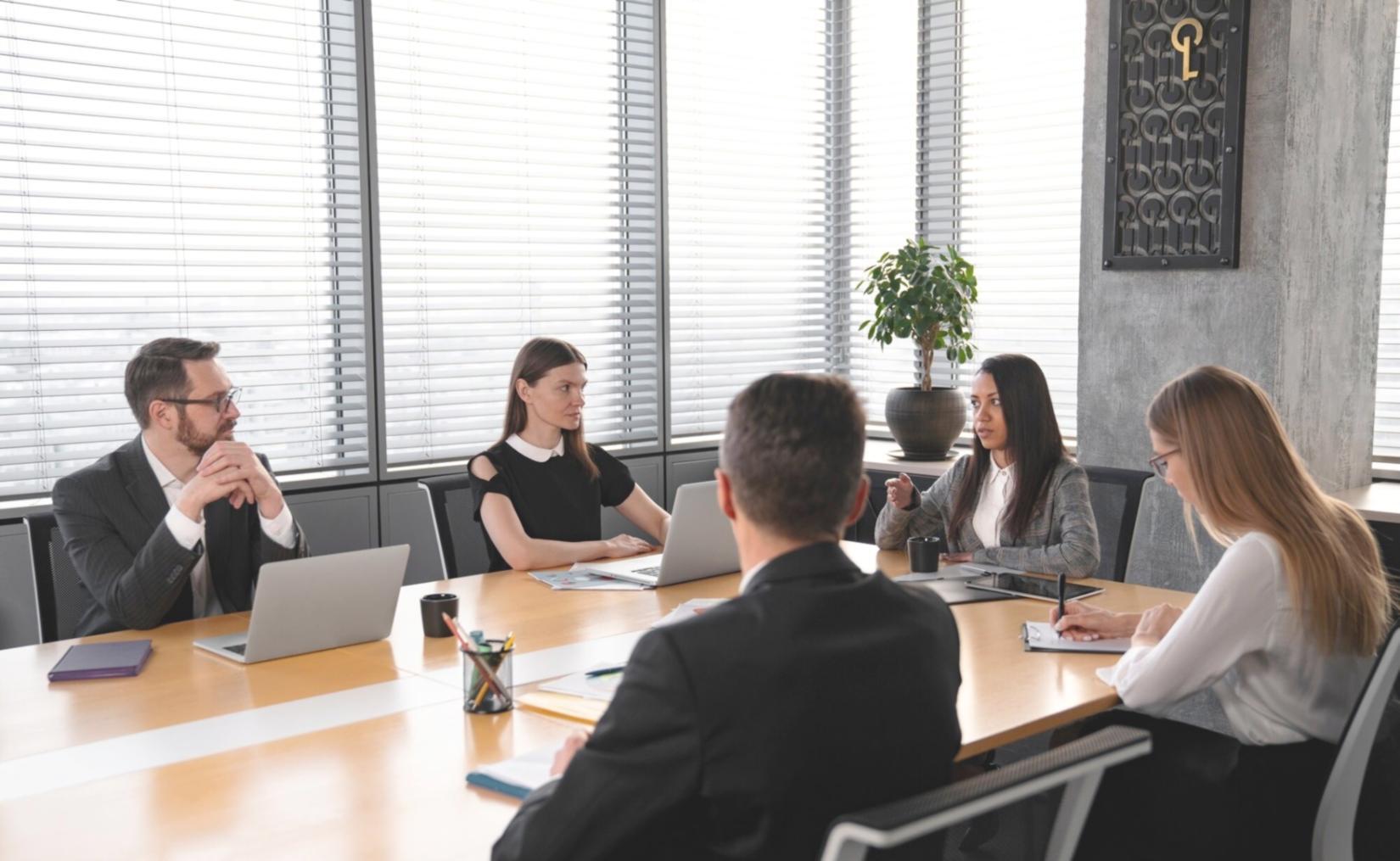 Teilnehmer beim praktischen Budgetplanungs-Workshop